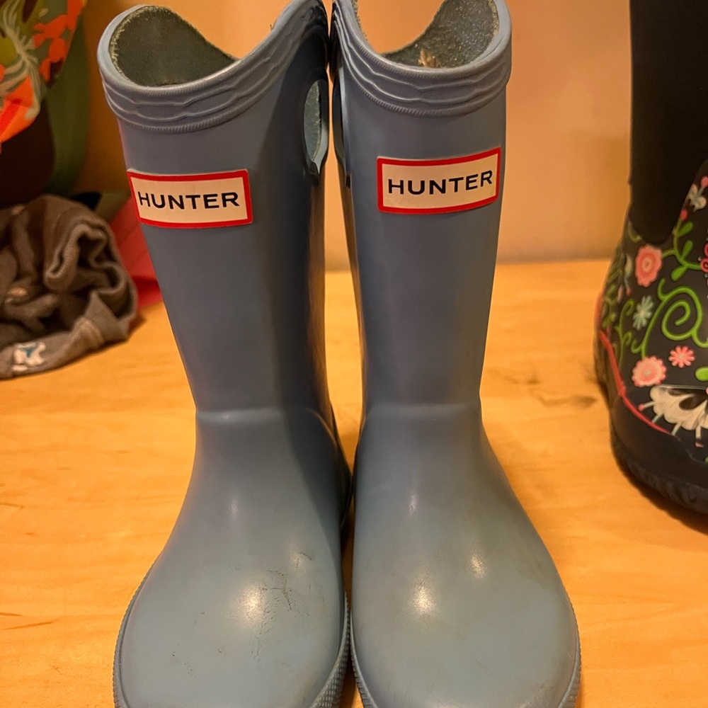 Hunter Rain Boots in Good Used Condition Toddler Size 7.